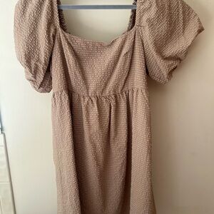 Elegant Beige Long Sleeve Dress